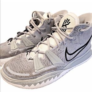 Nike Kyrie 7 Basketball Shoez